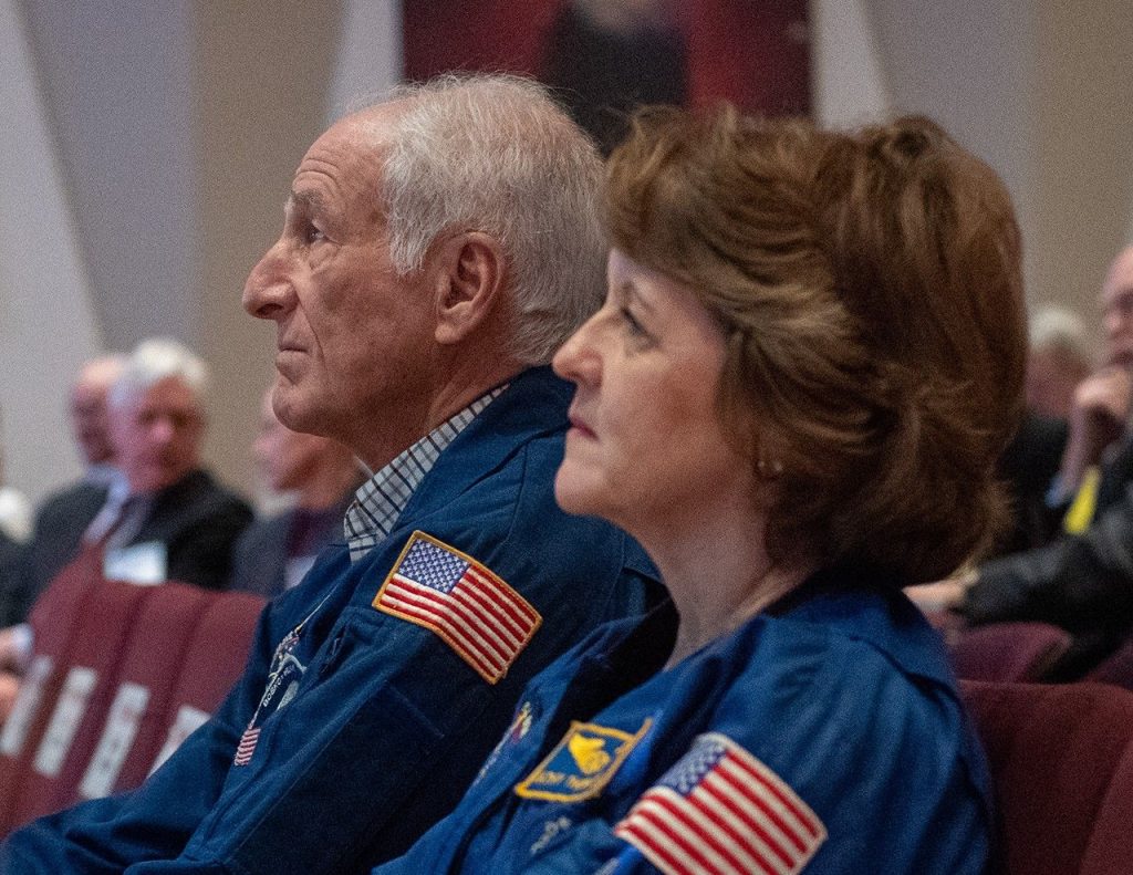 NASA kurs palydovų apžiūros kosmose technologijas – eksperimentas skirtas nebeveikiantiems aparatams