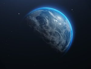 „James Webb“ aptiko neįprastai atspindinčią lavos planetą: ją gali dengti mineralų debesys
