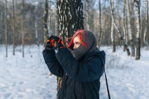 Kodėl šaltyje telefono baterija išsikrauna greičiau ir kada tai jau rodo jos gedimą