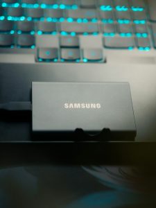 SSD diskas gali sugesti be įspėjimo: kaip patikrinti jo būklę ir išsaugoti duomenis?