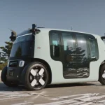 „Amazon“ robotaksi laukia rimčiausias bandymas – automobiliai mokysis važiuoti per sniegą ir ledą