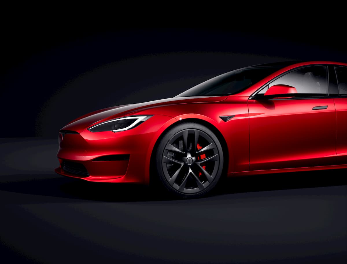 5 įdomūs faktai apie Tesla elektromobilius